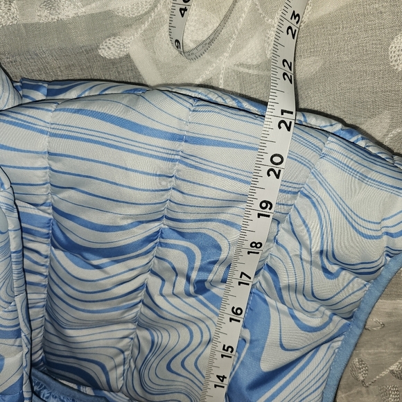 Puffer jacket blue & white marbled swirl size Small fashion-forward winter coat - Picture 3 of 8